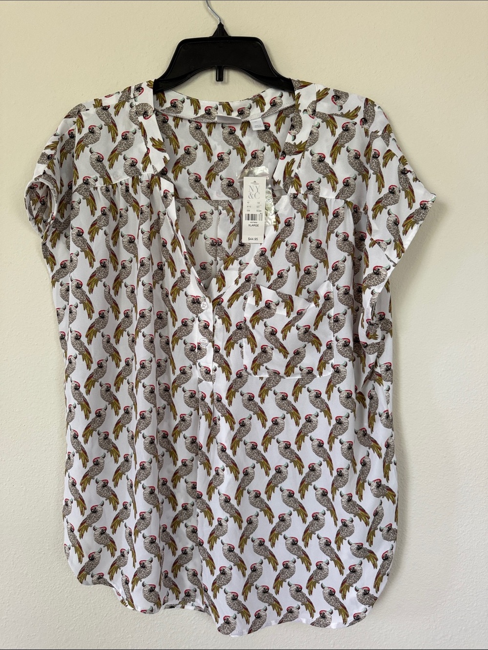 Summer Parrot Women's White Parrot-Print Short Sleeve Blouse